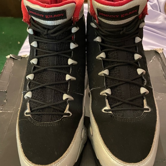 Jordan 9 Retro Johnny Kilroy (2012) Size 9.5 - Picture 3 of 9